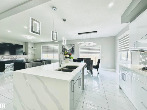 6222 172A Avenue, Edmonton, AB - Indoor Photo Showing Kitchen With Double Sink With Upgraded Kitchen