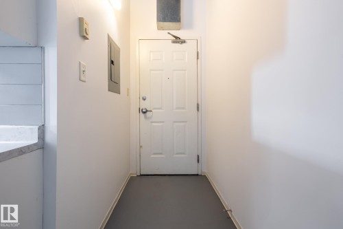 305 10024 Jasper Avenue, Edmonton, AB - Indoor Photo Showing Other Room