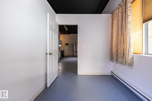 305 10024 Jasper Avenue, Edmonton, AB - Indoor Photo Showing Other Room