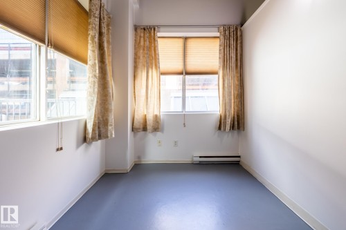 305 10024 Jasper Avenue, Edmonton, AB - Indoor Photo Showing Other Room