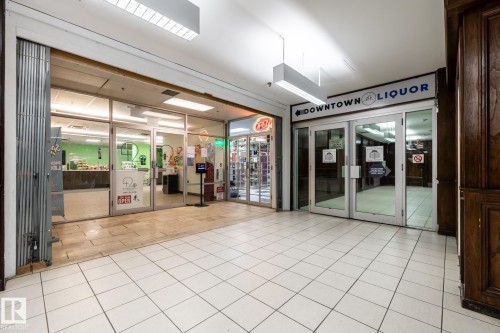 305 10024 Jasper Avenue, Edmonton, AB - Indoor Photo Showing Other Room