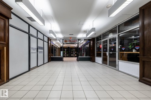 305 10024 Jasper Avenue, Edmonton, AB - Indoor Photo Showing Other Room