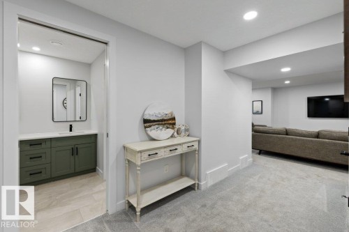 20876 131 Avenue, Edmonton, AB - Indoor