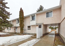 21 LAKEWOOD Village  Edmonton, AB T6K 2B3