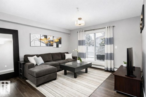 111 2229 44 Avenue, Edmonton, AB - Indoor Photo Showing Living Room