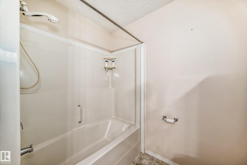 11609 125 Street, Edmonton, AB - Indoor Photo Showing Bathroom