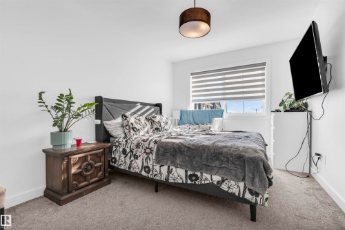 Unit 9 1910 Collip View, Edmonton, AB - Indoor Photo Showing Bedroom