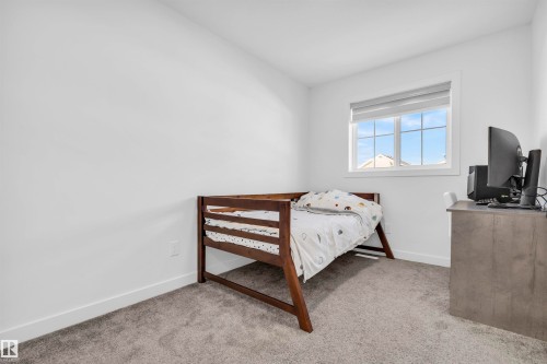 Unit 9 1910 Collip View, Edmonton, AB - Indoor Photo Showing Bedroom