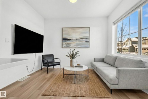 Unit 9 1910 Collip View, Edmonton, AB - Indoor Photo Showing Living Room