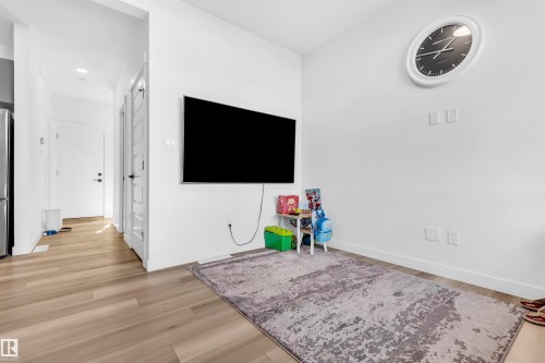 Unit 9 1910 Collip View, Edmonton, AB - Indoor Photo Showing Other Room