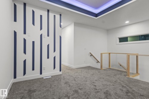 15417 20 Street, Edmonton, AB - Indoor Photo Showing Other Room