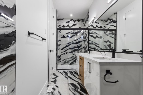 15417 20 Street, Edmonton, AB - Indoor