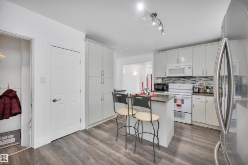 12436 75 Street, Edmonton, AB - Indoor Photo Showing Kitchen