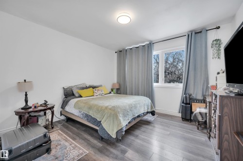 12436 75 Street, Edmonton, AB - Indoor Photo Showing Bedroom