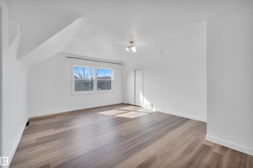 12436 75 Street, Edmonton, AB - Indoor Photo Showing Other Room