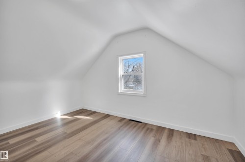 12436 75 Street, Edmonton, AB - Indoor Photo Showing Other Room