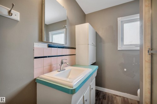 12436 75 Street, Edmonton, AB - Indoor Photo Showing Other Room