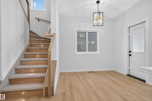 17 Hull Wynd, Spruce Grove, AB - Indoor Photo Showing Other Room