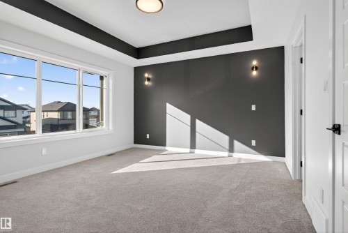 19 Hull Wynd, Spruce Grove, AB - Indoor Photo Showing Other Room