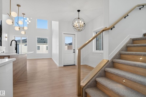 19 Hull Wynd, Spruce Grove, AB - Indoor Photo Showing Other Room