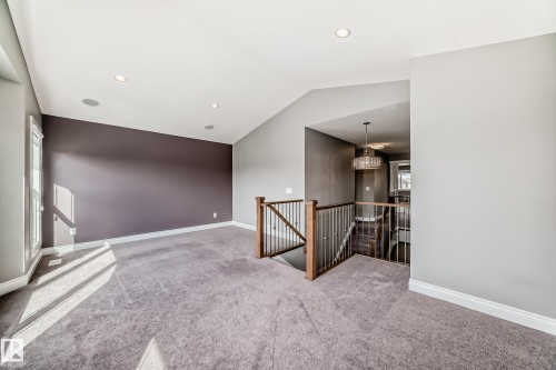1921 33 Street, Edmonton, AB - Indoor Photo Showing Other Room