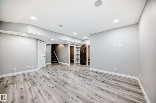1921 33 Street, Edmonton, AB - Indoor