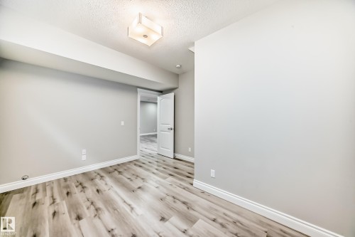 1921 33 Street, Edmonton, AB - Indoor Photo Showing Other Room