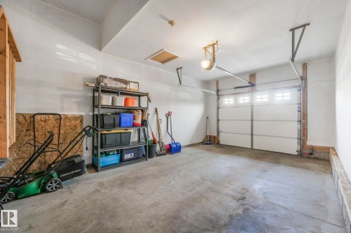 1126 176 Street, Edmonton, AB - Indoor Photo Showing Garage
