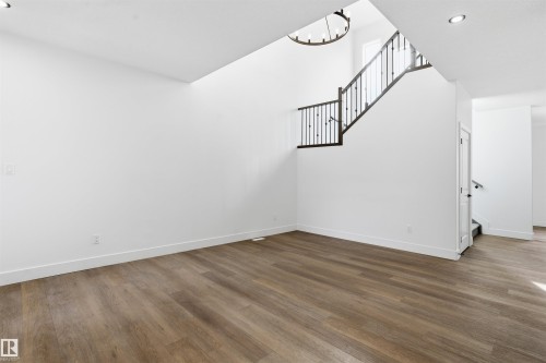 24 Meadowgrove Landing, Spruce Grove, AB - Indoor Photo Showing Other Room