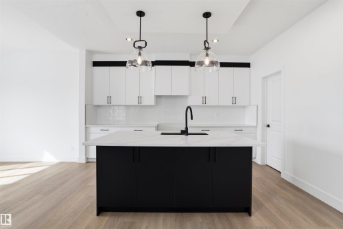 24 Meadowgrove Landing, Spruce Grove, AB - Indoor Photo Showing Kitchen