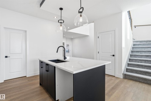 24 Meadowgrove Landing, Spruce Grove, AB - Indoor Photo Showing Kitchen With Double Sink