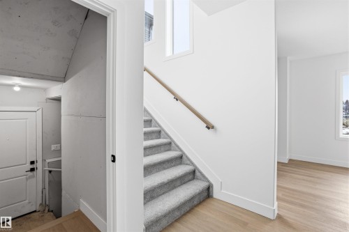 24 Meadowgrove Landing, Spruce Grove, AB - Indoor Photo Showing Other Room