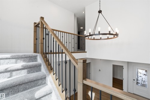 24 Meadowgrove Landing, Spruce Grove, AB - Indoor Photo Showing Other Room