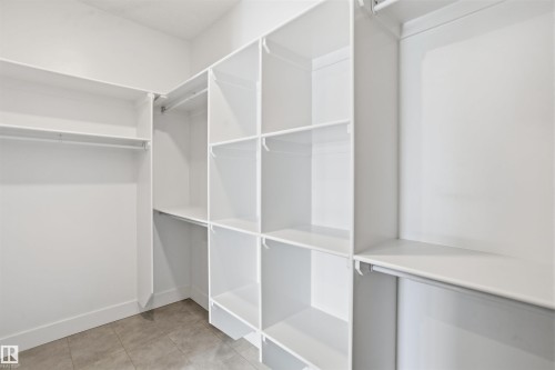 24 Meadowgrove Landing, Spruce Grove, AB - Indoor With Storage