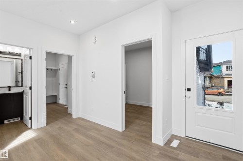 24 Meadowgrove Landing, Spruce Grove, AB - Indoor Photo Showing Other Room