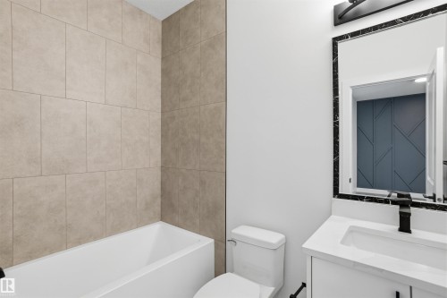 24 Meadowgrove Landing, Spruce Grove, AB - Indoor Photo Showing Bathroom