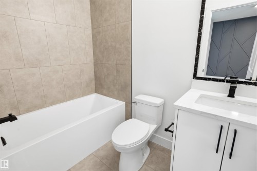 24 Meadowgrove Landing, Spruce Grove, AB - Indoor Photo Showing Bathroom