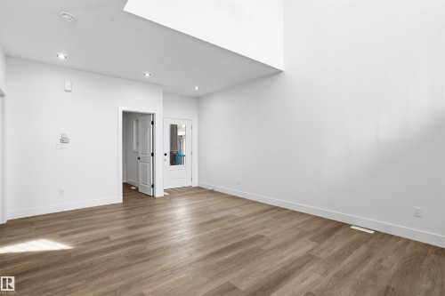 24 Meadowgrove Landing, Spruce Grove, AB - Indoor Photo Showing Other Room