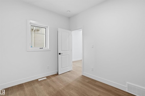 24 Meadowgrove Landing, Spruce Grove, AB - Indoor Photo Showing Other Room
