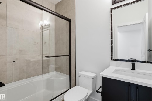 24 Meadowgrove Landing, Spruce Grove, AB - Indoor Photo Showing Bathroom