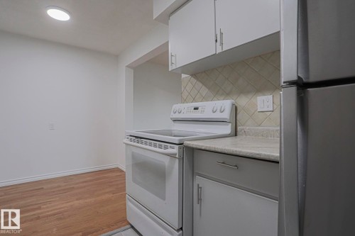 6 14205 82 Street, Edmonton, AB - Indoor Photo Showing Kitchen