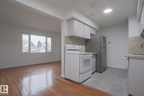 6 14205 82 Street, Edmonton, AB - Indoor