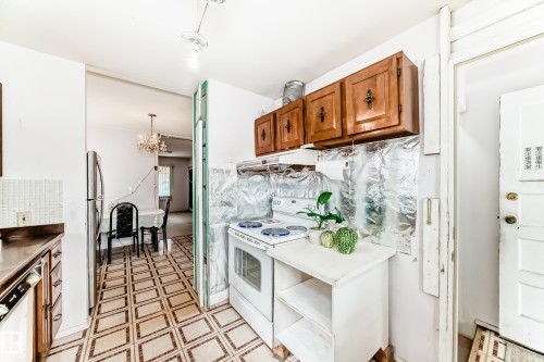 11239 97 Street, Edmonton, AB - Indoor Photo Showing Kitchen