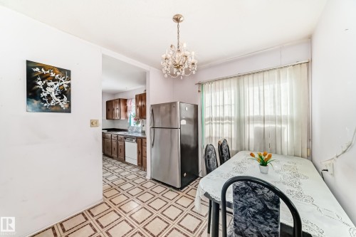 11239 97 Street, Edmonton, AB - Indoor Photo Showing Dining Room