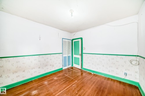 11239 97 Street, Edmonton, AB - Indoor Photo Showing Other Room