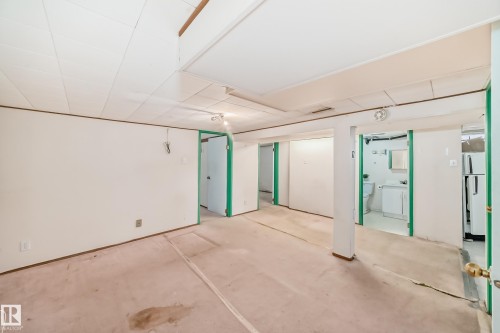11239 97 Street, Edmonton, AB - Indoor Photo Showing Other Room