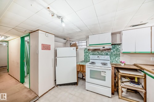 11239 97 Street, Edmonton, AB - Indoor Photo Showing Kitchen