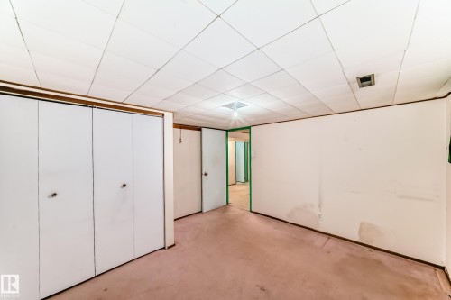 11239 97 Street, Edmonton, AB - Indoor Photo Showing Other Room