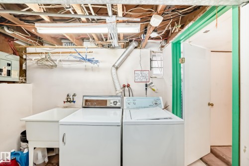 11239 97 Street, Edmonton, AB - Indoor Photo Showing Laundry Room