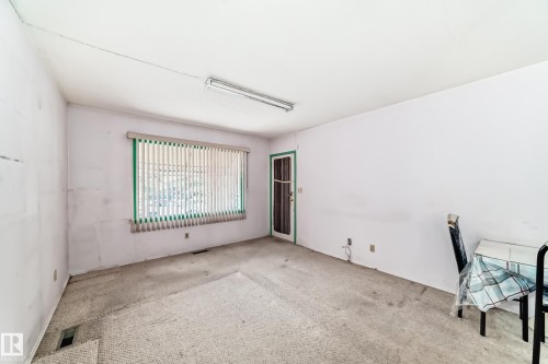 11239 97 Street, Edmonton, AB - Indoor Photo Showing Other Room